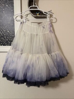 Vintage Sam’s Ruffled, Layered white and purple Petticoat- size large